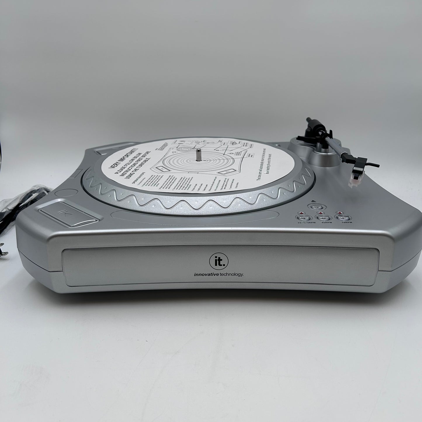 Innovative Technology USB Turntable ITUT-300