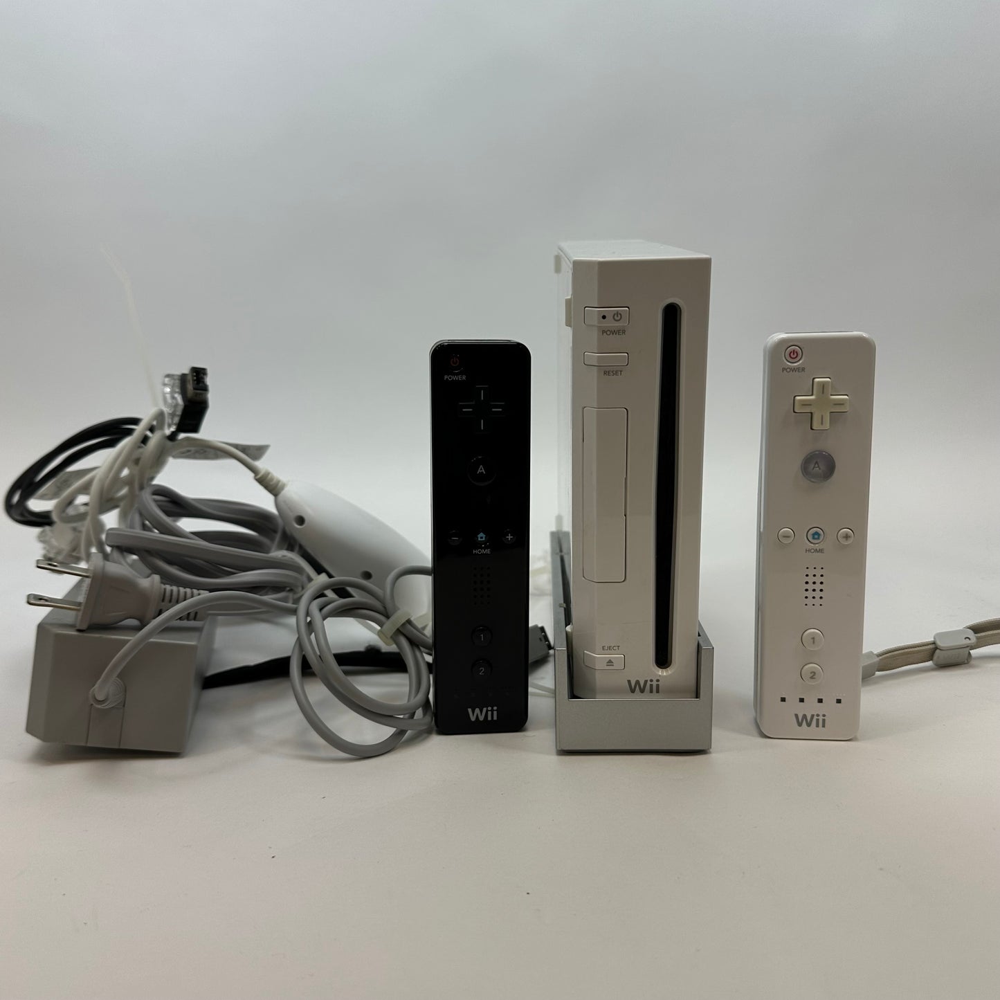 Nintendo Wii Console Gaming System RVL-001 White