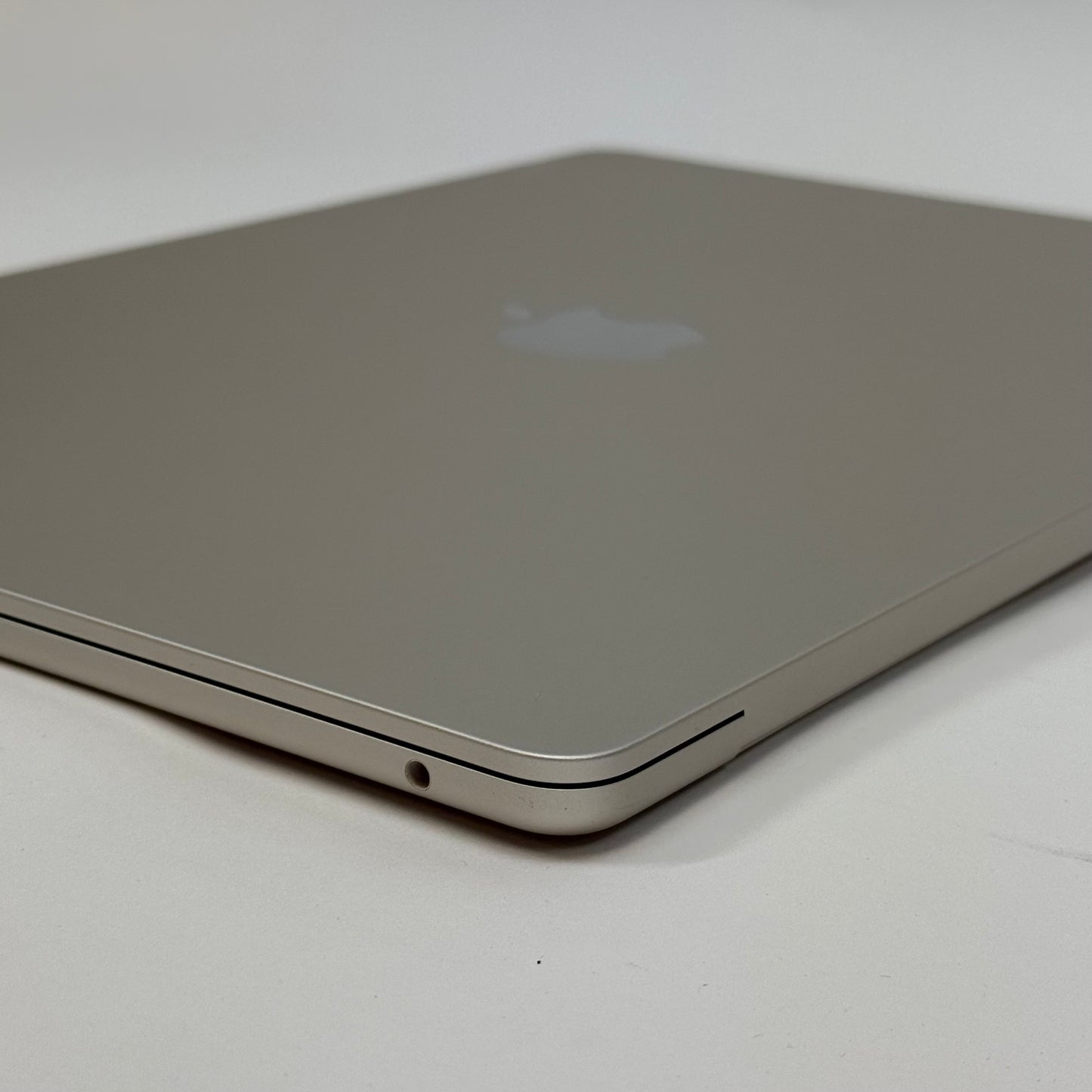 2023 Apple MacBook Air 15" M2 10C GPU 3.5GHz 8GB RAM 256GB SSD MQKU3LL/A