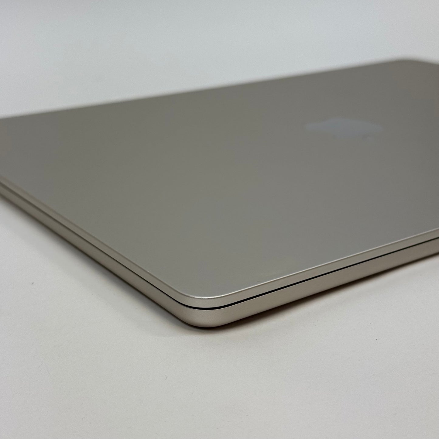 2023 Apple MacBook Air 15" M2 10C GPU 3.5GHz 8GB RAM 256GB SSD MQKU3LL/A