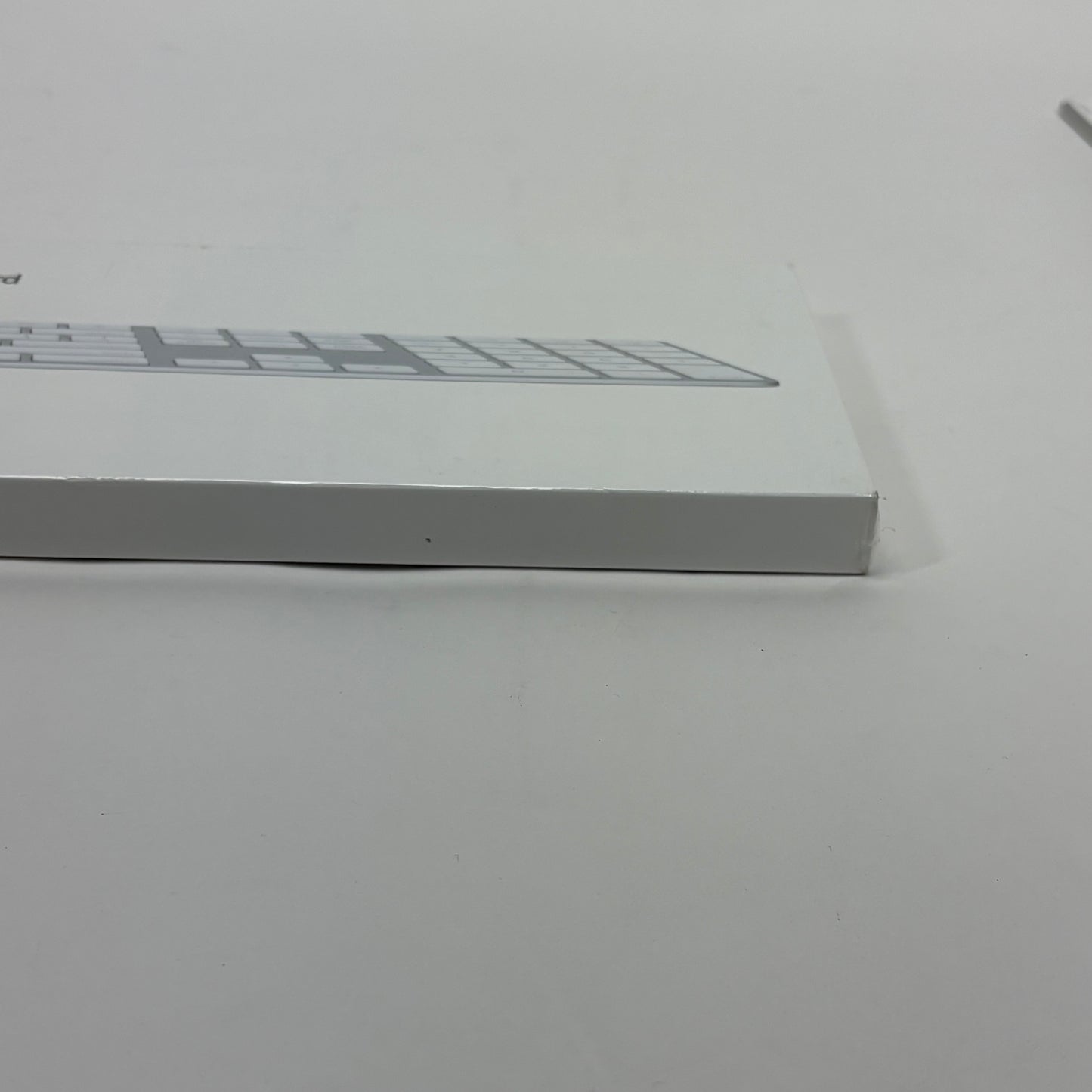 New Apple Magic Keyboard with Numeric Keypad A1843 White