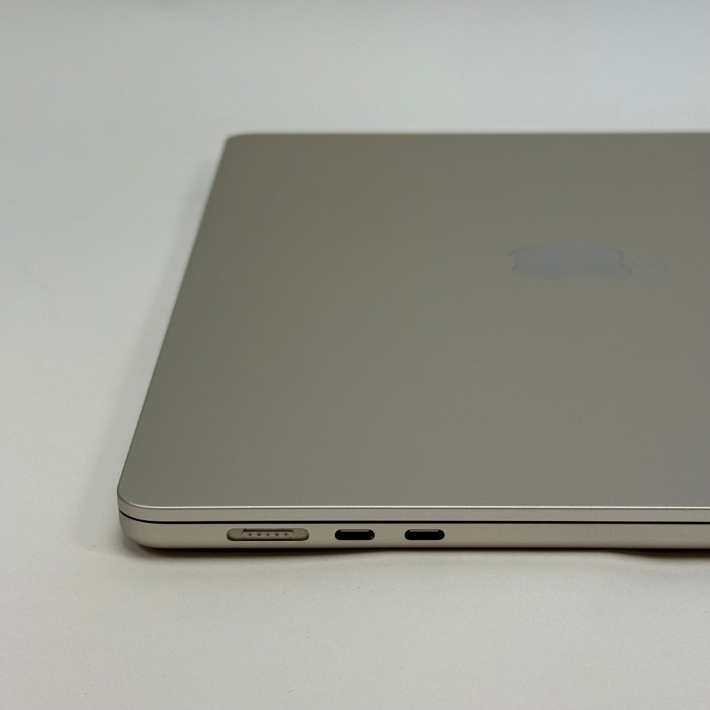 2023 Apple MacBook Air 15" M2 10C GPU 3.5GHz 8GB RAM 256GB SSD MQKU3LL/A