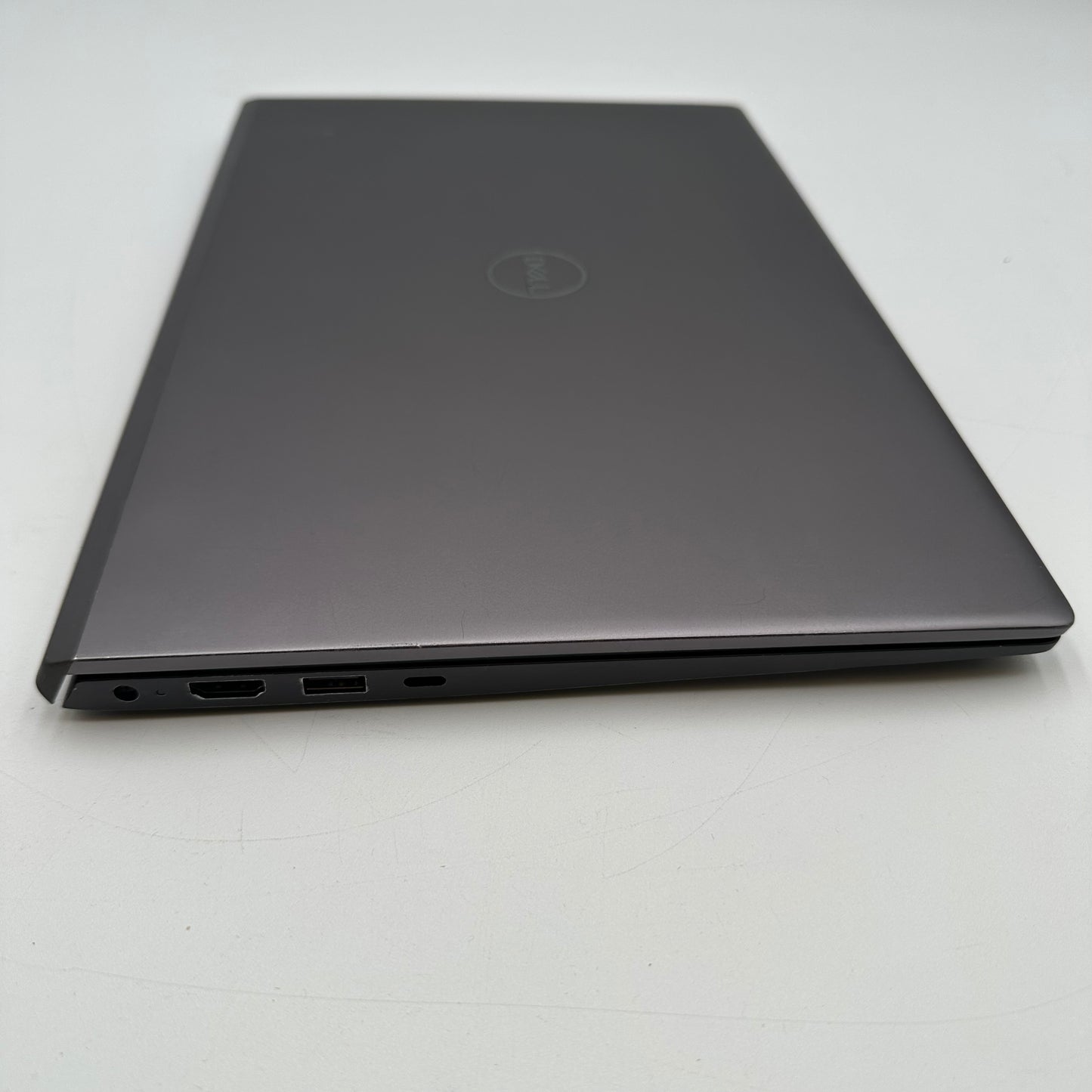 Dell Vostro Laptop 5401 14" i7-1065G7 1.5GHz 16GB RAM 512GB SSD