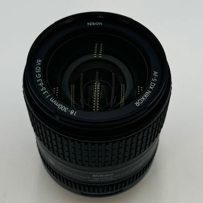 Nikon AF-S DX NIKKOR 18-300mm f/3.5-5.6 G ED VR Lens