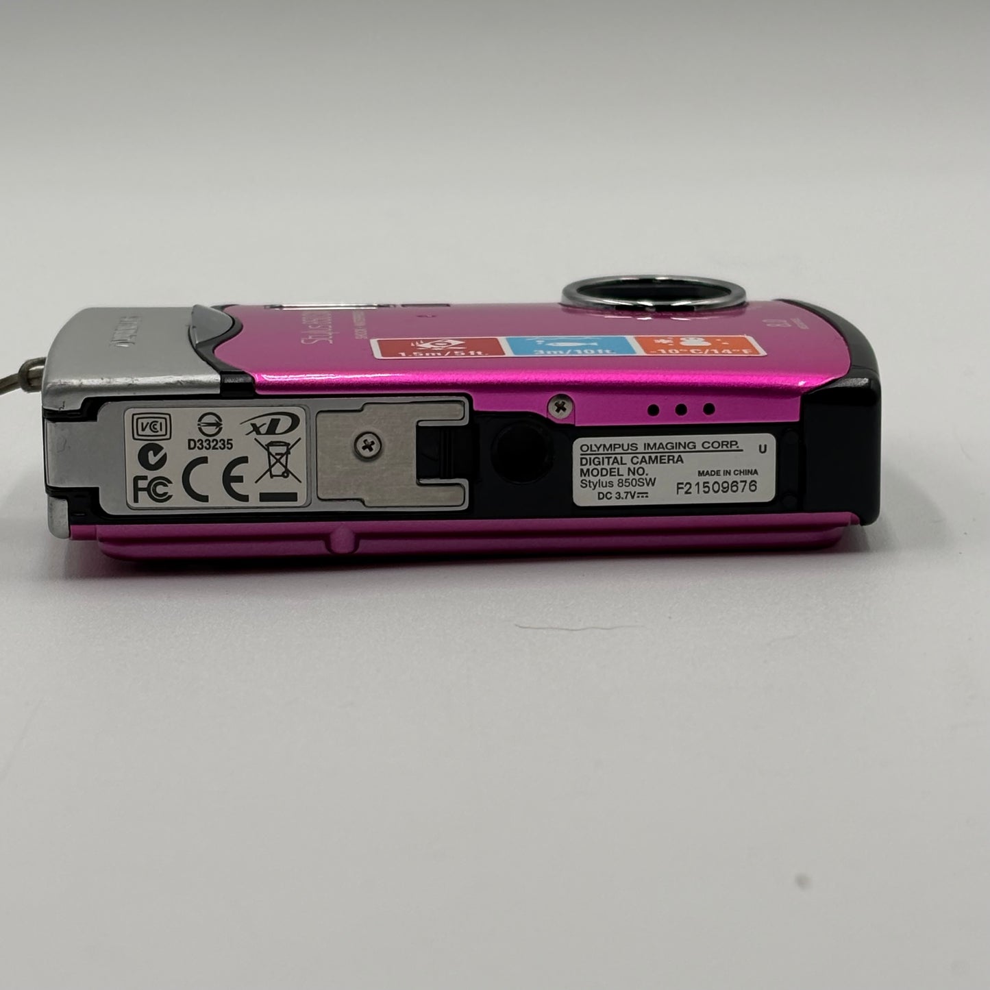 Olympus Stylus 850 SW 226327 8.0 850SW Digital Camera
