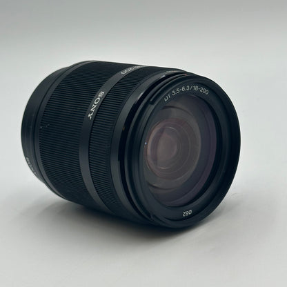 Sony SAL18200 18-200mm f/3.5-6.3 DT A-Mount  APS-C SAL18200 Auto Lens