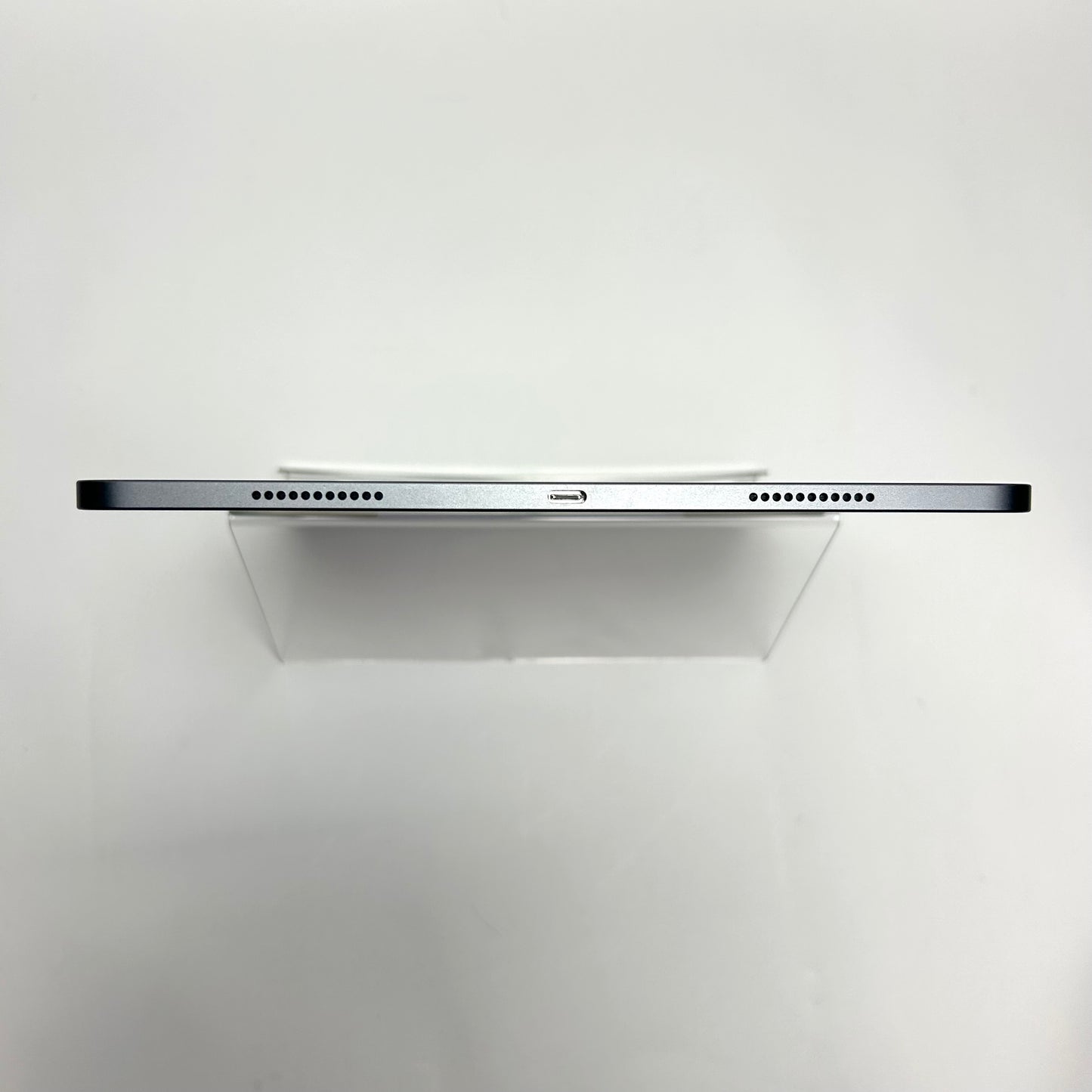 WiFi Only Apple iPad Pro 12.9" 5th Gen 128GB 17.5.1 Space Gray A2378