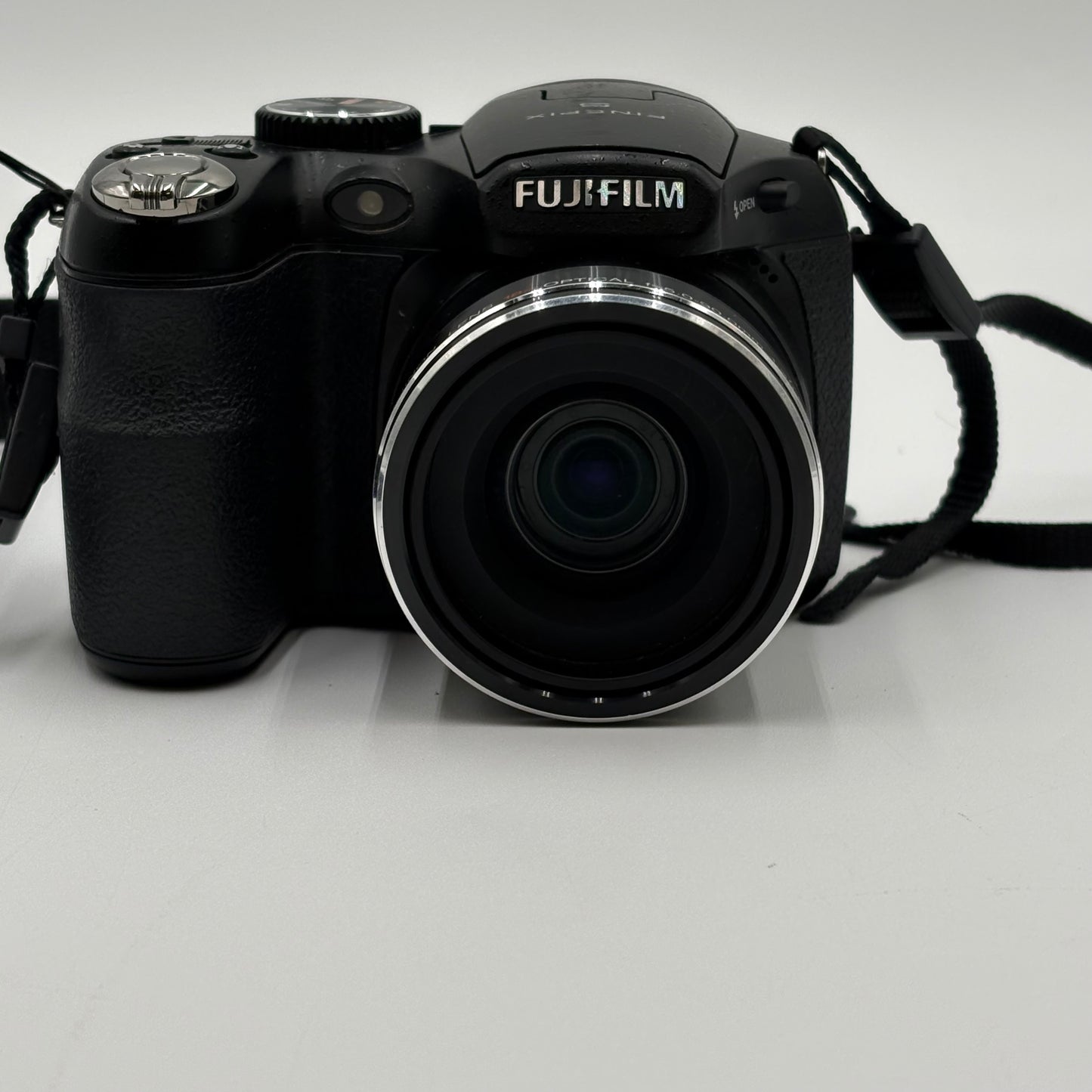 Fujifilm FinePix S2500HD 12.0MP Digital Camera