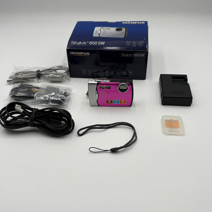 Olympus Stylus 850 SW 226327 8.0 850SW Digital Camera