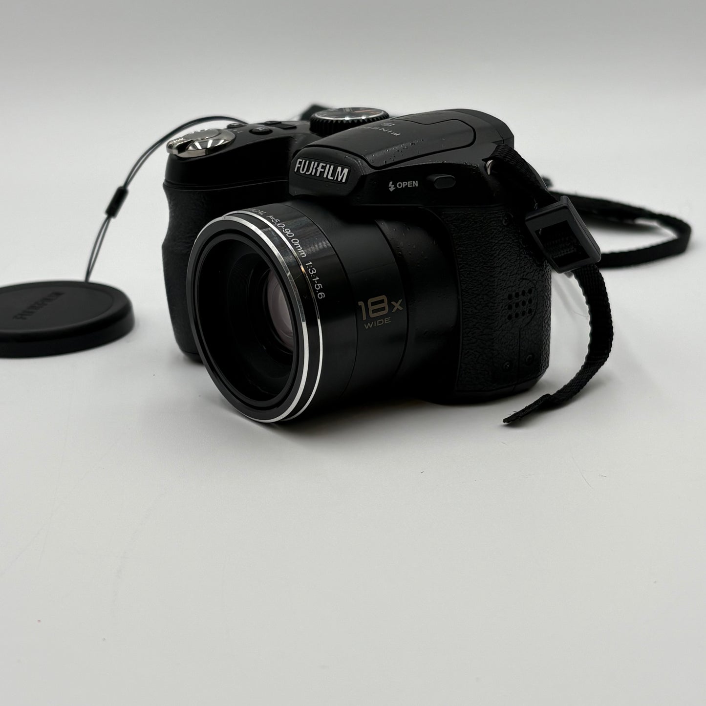 Fujifilm FinePix S2500HD 12.0MP Digital Camera